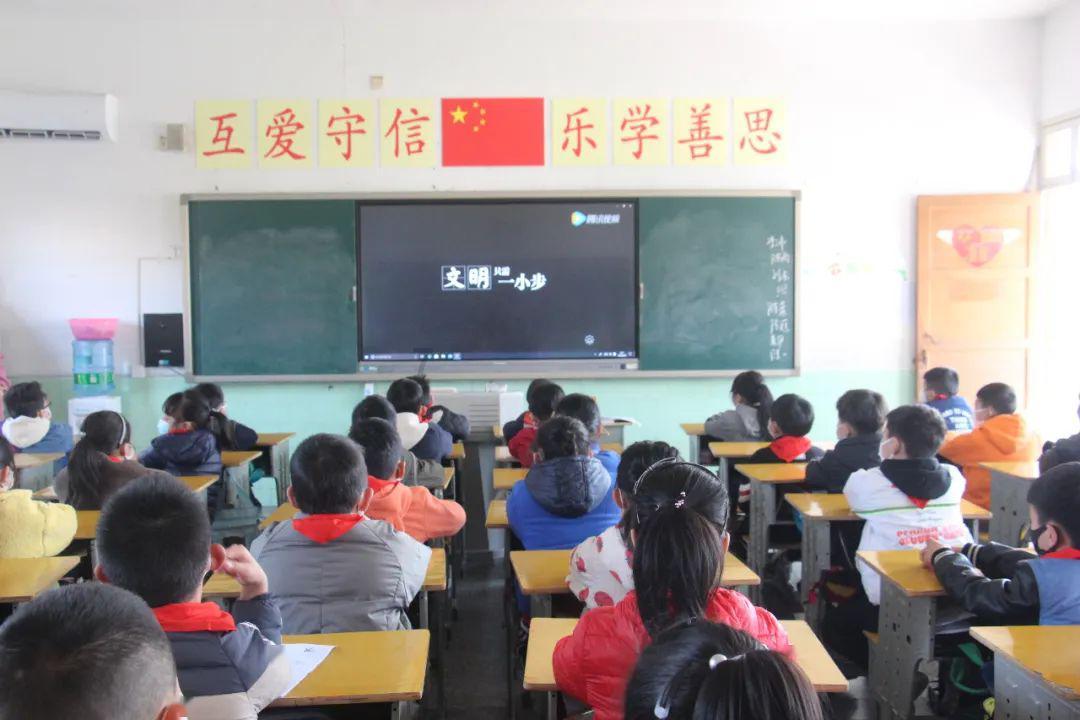 点燃的炸弹人